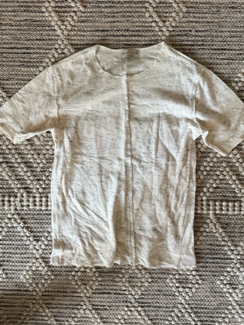 ZARA  Cream Speckled Short Sleeve Crewneck Shirt